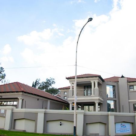 Angelocean Guest House Witbank Exteriér fotografie
