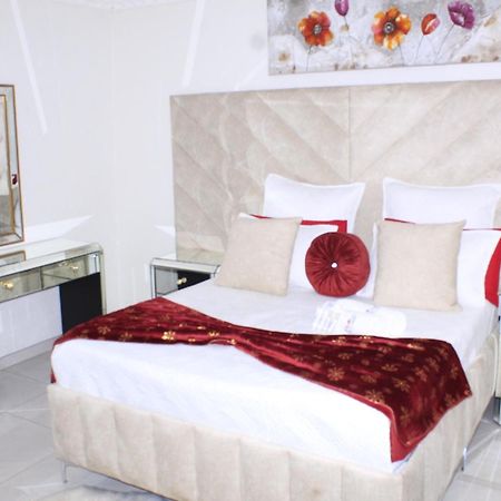 Angelocean Guest House Witbank Exteriér fotografie