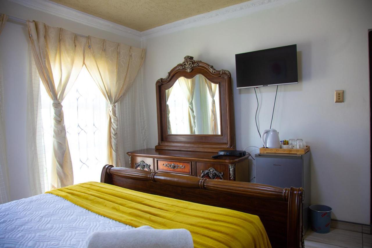Angelocean Guest House Witbank Exteriér fotografie